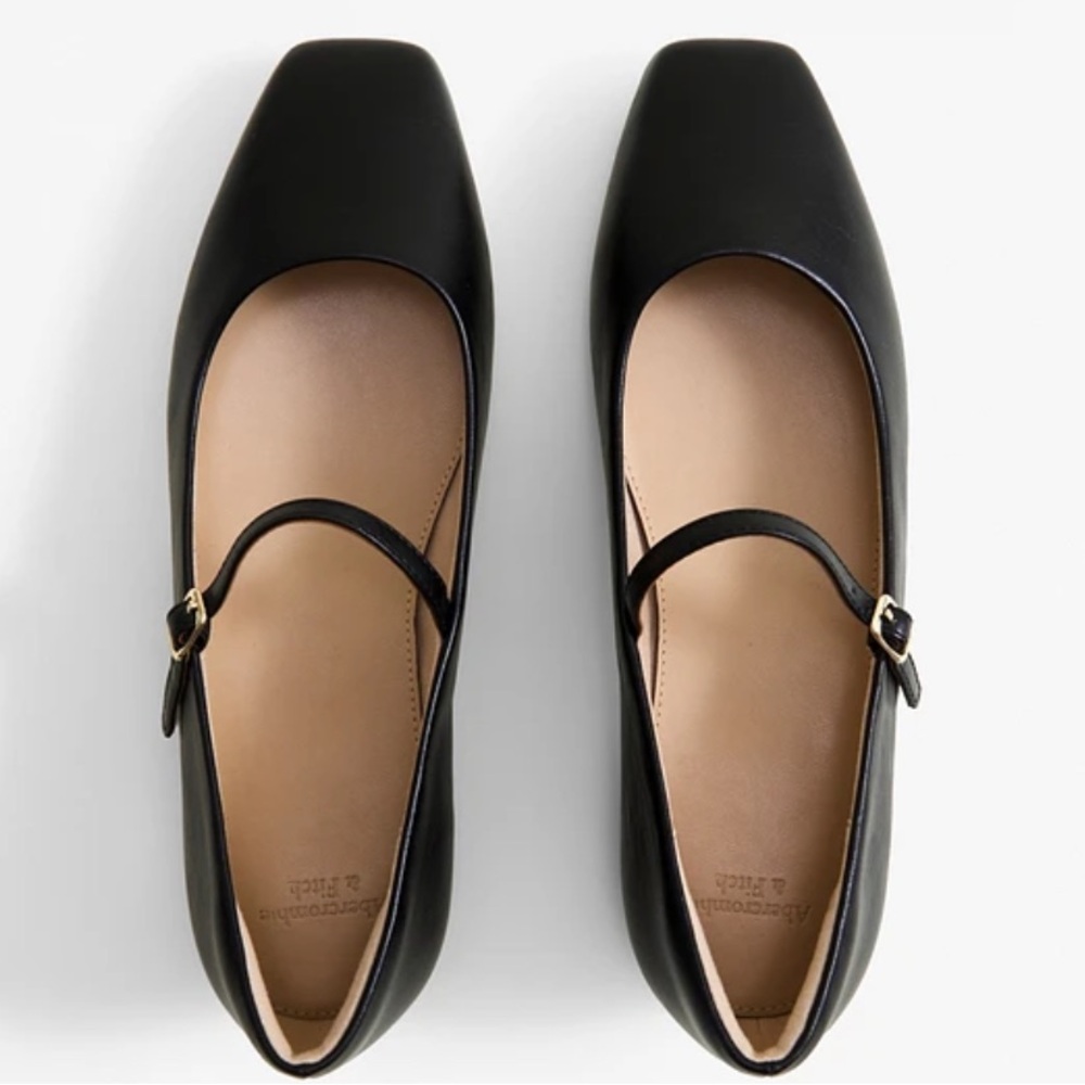 Abercrombie & Fitch Black Leather Mary Jane Flats